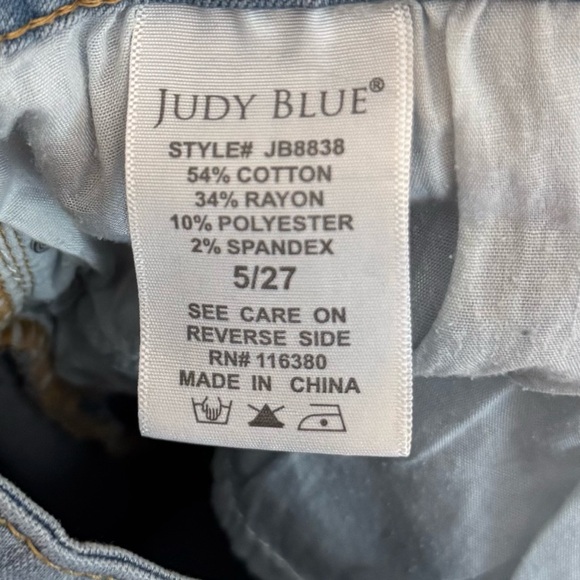 Judy Blue Skinny Fit Distressed Jeans Women’s Size 5/27 Medium Wash Raw Hem - Picture 5 of 5